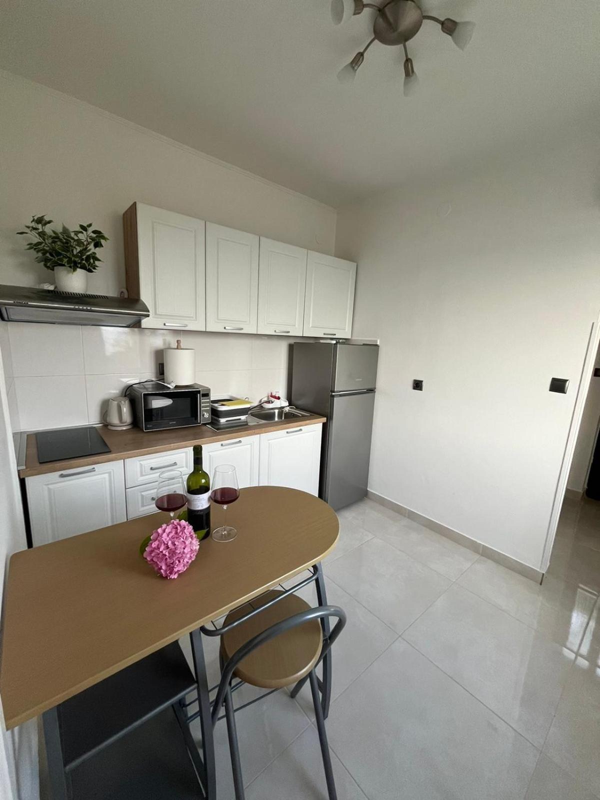 Apartment L&a